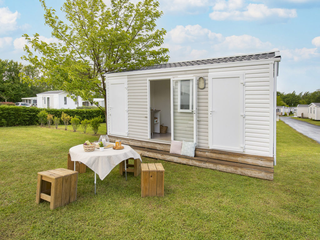 Emplacement PREMIUM – sanitaires & cuisine privatifs